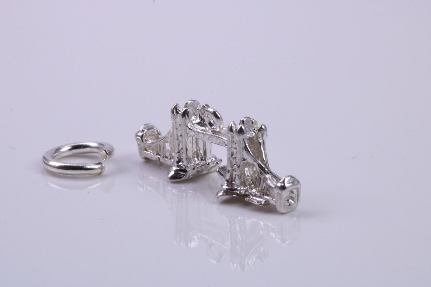 Iconic London Bridge Charm, Traditional Charm, Made from Solid 925 Grade Sterling Silver, Complete with Attachment Link