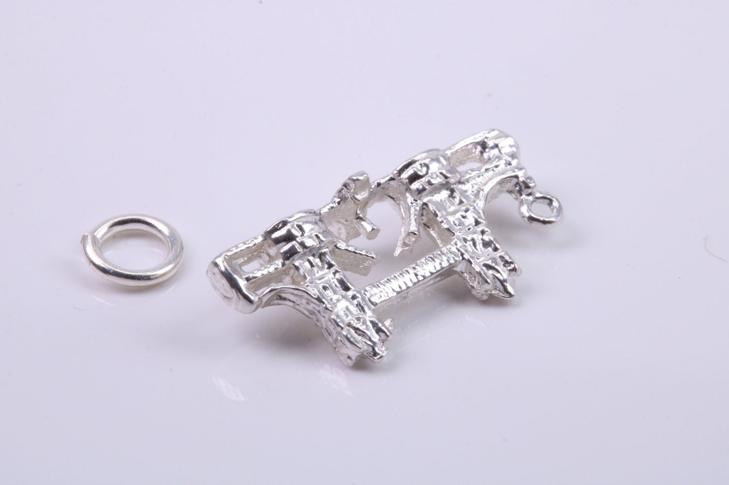 Iconic London Bridge Charm, Traditional Charm, Made from Solid 925 Grade Sterling Silver, Complete with Attachment Link