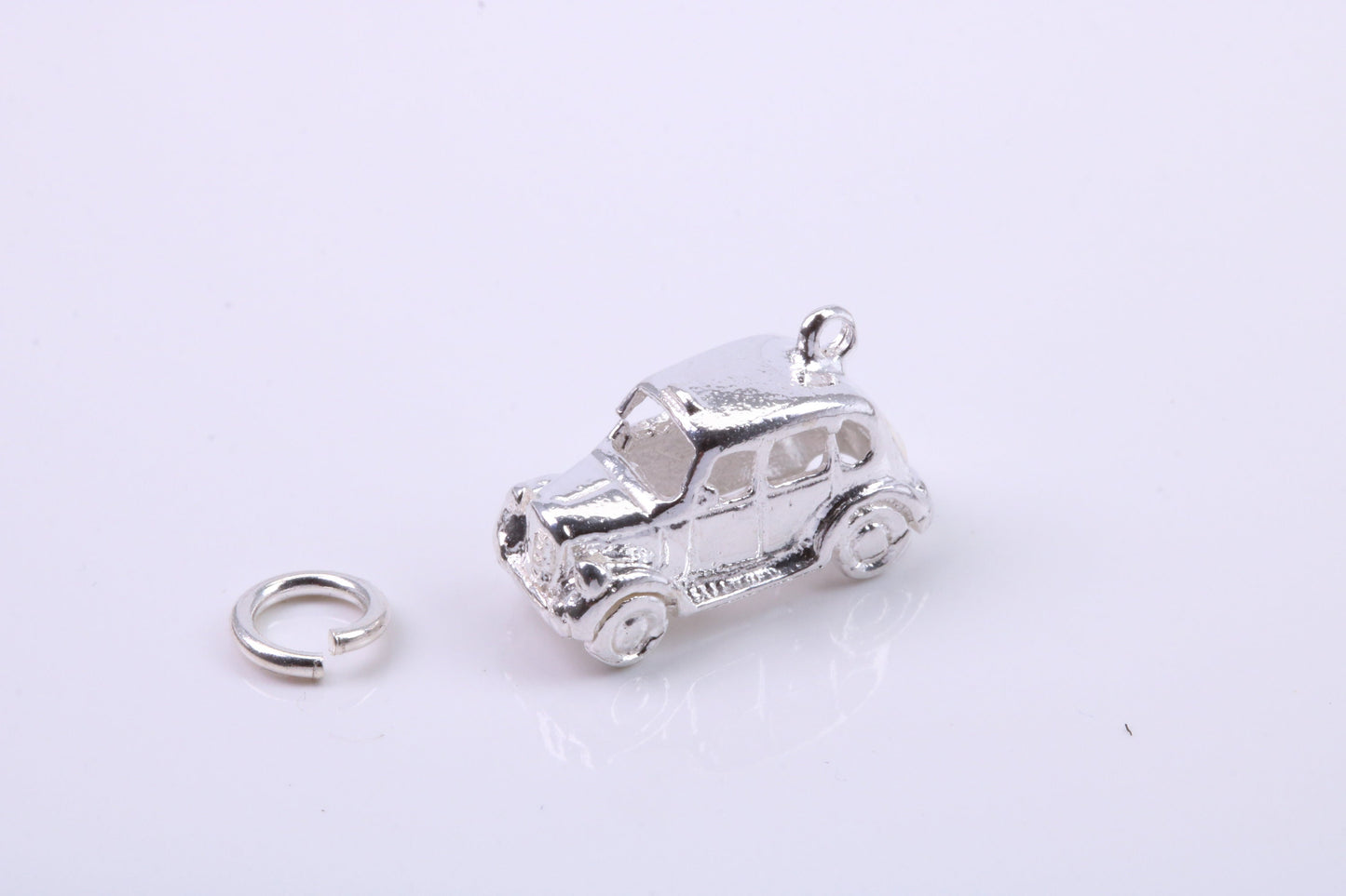 Iconic London Cab Charm, Traditional Charm, Made from Solid 925 Grade Sterling Silver, Complete with Attachment Link