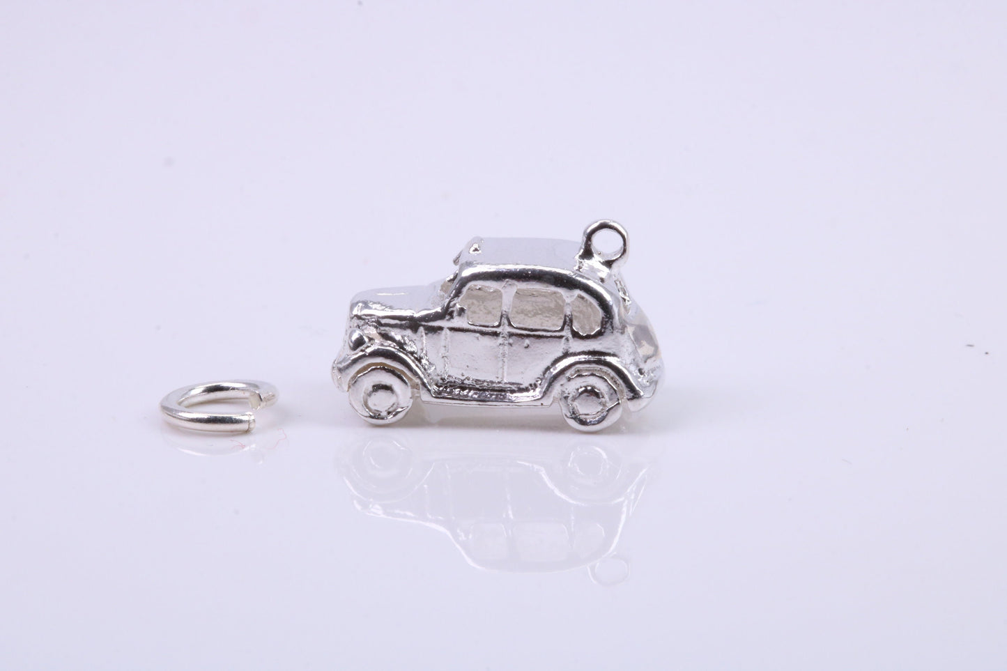 Iconic London Cab Charm, Traditional Charm, Made from Solid 925 Grade Sterling Silver, Complete with Attachment Link