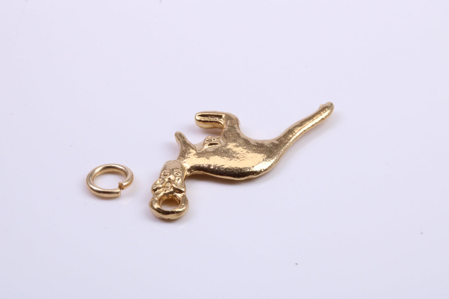 Kangaroo Charm, Traditional Charm, Made from Solid 9ct Yellow Gold, British Hallmarked, Complete with Attachment Link