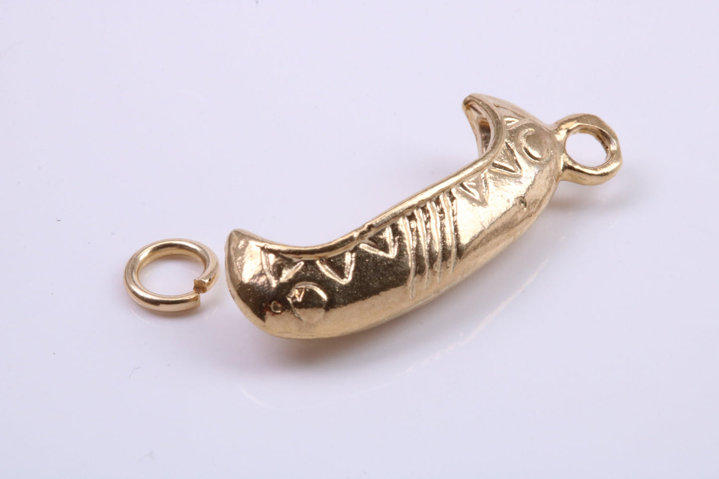 Canoe Charm, Traditional Charm, Made from Solid 9ct Yellow Gold, British Hallmarked, Complete with Attachment Link