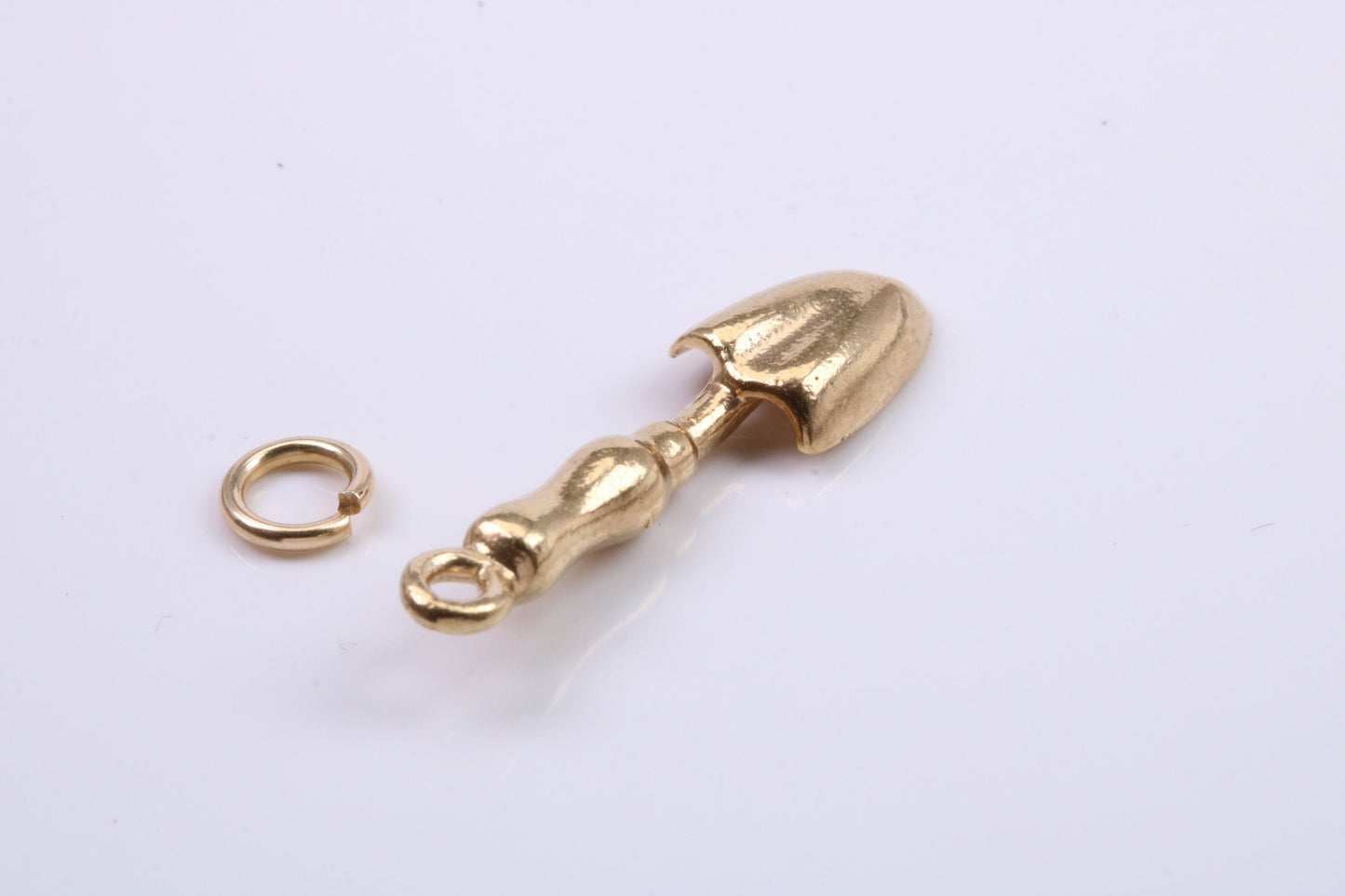 Garden Trowel Charm, Traditional Charm, Made from Solid 9ct Yellow Gold, British Hallmarked, Complete with Attachment Link