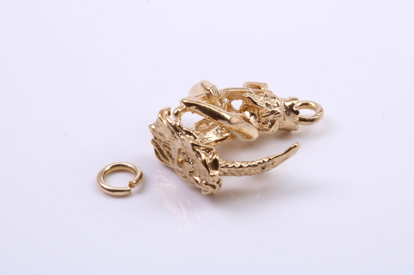 Aquarius Zodiac Sign Charm, Traditional Charm, Made from Solid 9ct Yellow Gold, British Hallmarked, Complete with Attachment Link