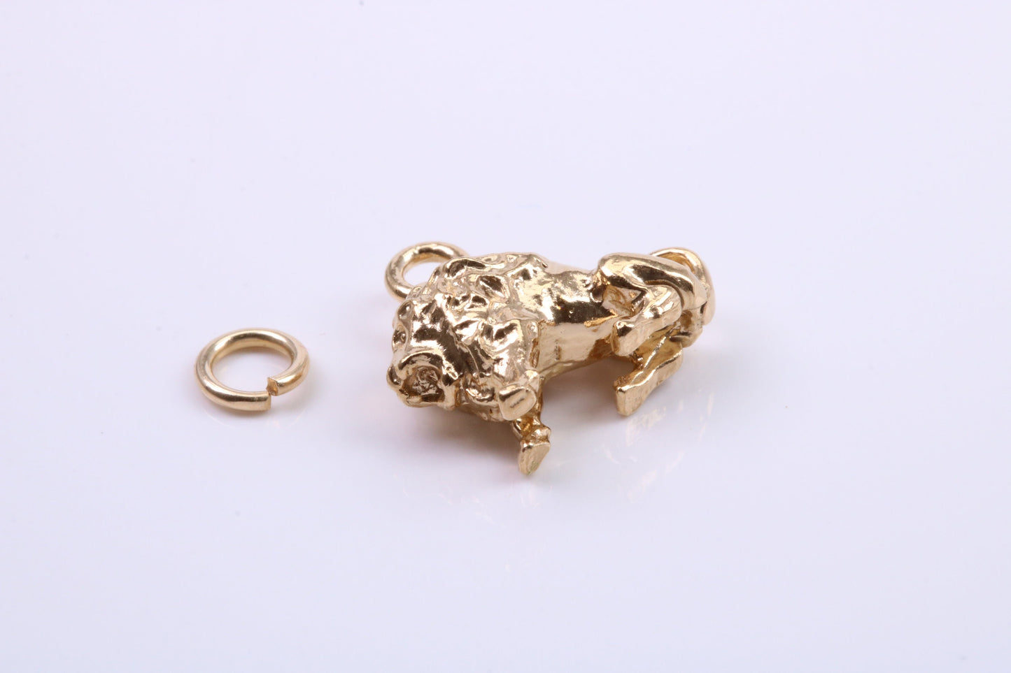 Leo Zodiac Sign Charm, Traditional Charm, Made from Solid 9ct Yellow Gold, British Hallmarked, Complete with Attachment Link