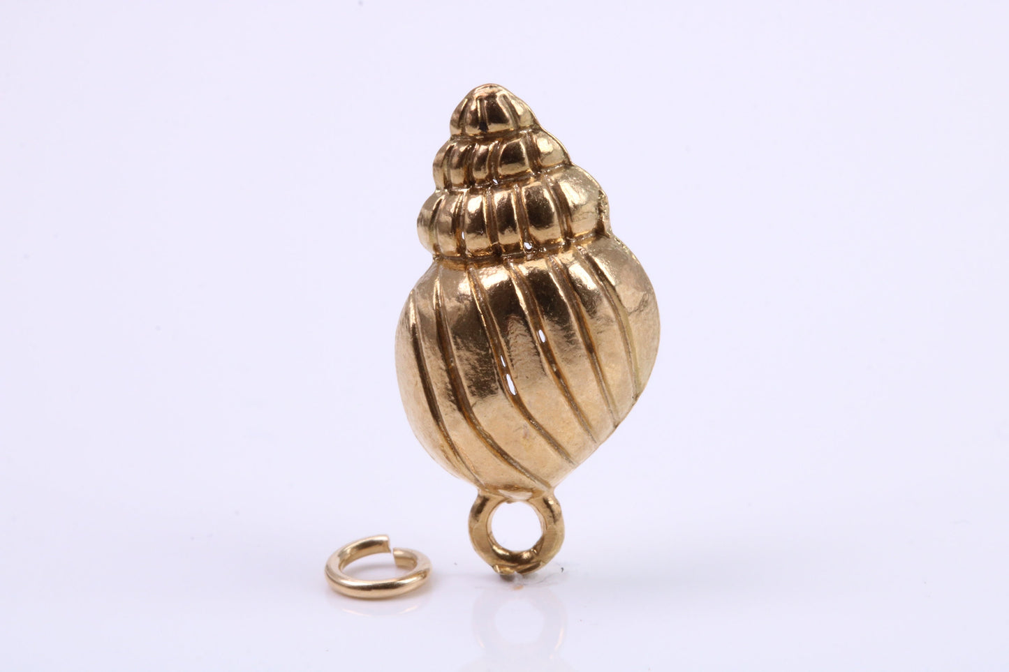 Sea Shell Charm, Traditional Charm, Made from Solid 9ct Yellow Gold, British Hallmarked, Complete with Attachment Link