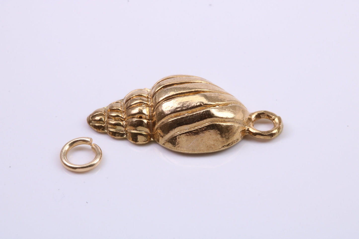 Sea Shell Charm, Traditional Charm, Made from Solid 9ct Yellow Gold, British Hallmarked, Complete with Attachment Link