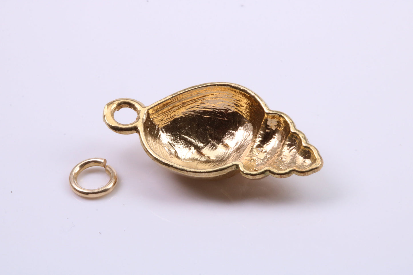Sea Shell Charm, Traditional Charm, Made from Solid 9ct Yellow Gold, British Hallmarked, Complete with Attachment Link