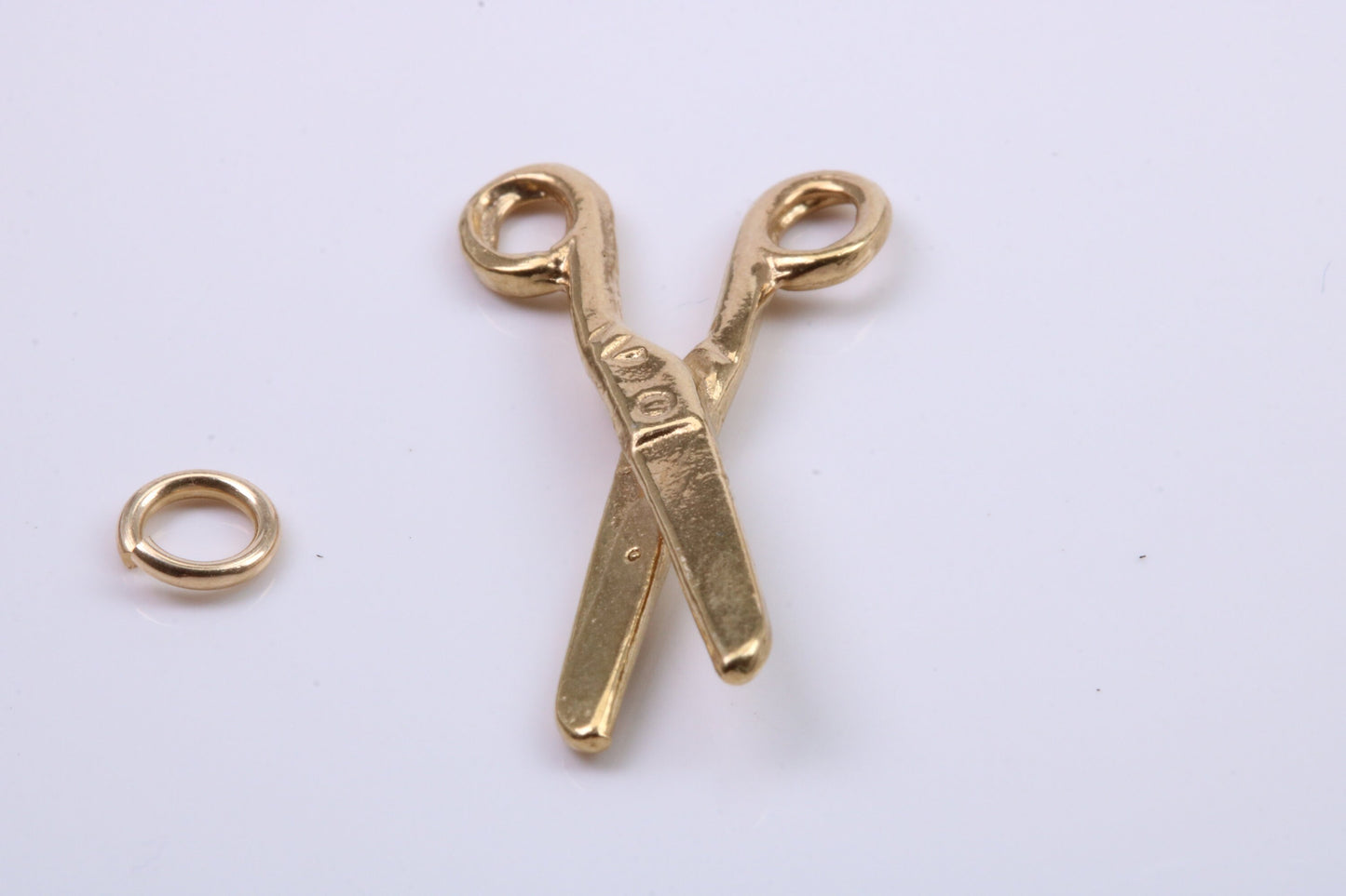 Scissor Charm, Traditional Charm, Made from Solid 9ct Yellow Gold, British Hallmarked, Complete with Attachment Link
