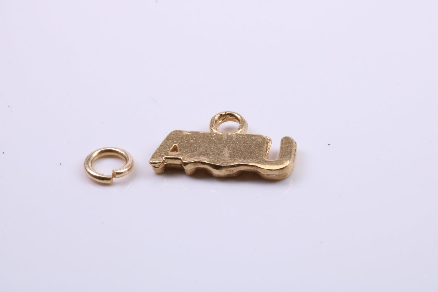 USA Charm, Traditional Charm, Made from Solid 9ct Yellow Gold, British Hallmarked, Complete with Attachment Link