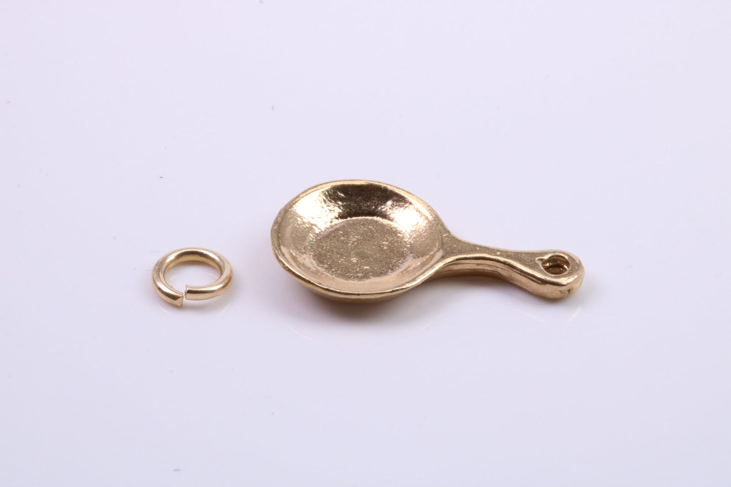 Frying Pan Charm, Traditional Charm, Made from Solid 9ct Yellow Gold, British Hallmarked, Complete with Attachment Link