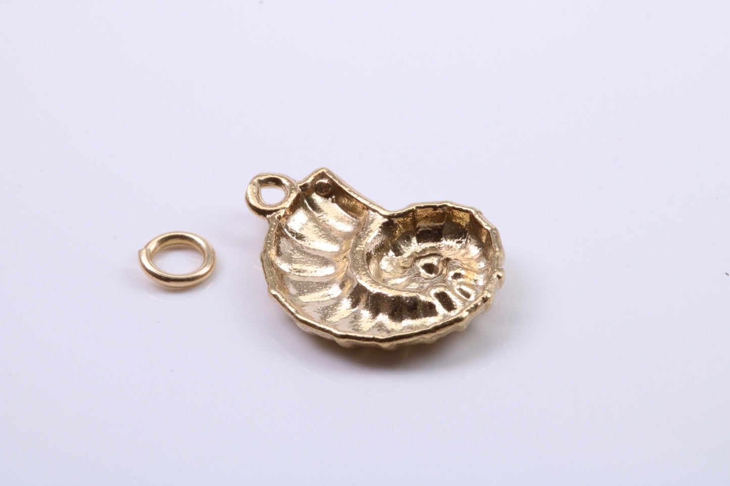 Sea Shell Charm, Traditional Charm, Made from Solid 9ct Yellow Gold, British Hallmarked, Complete with Attachment Link
