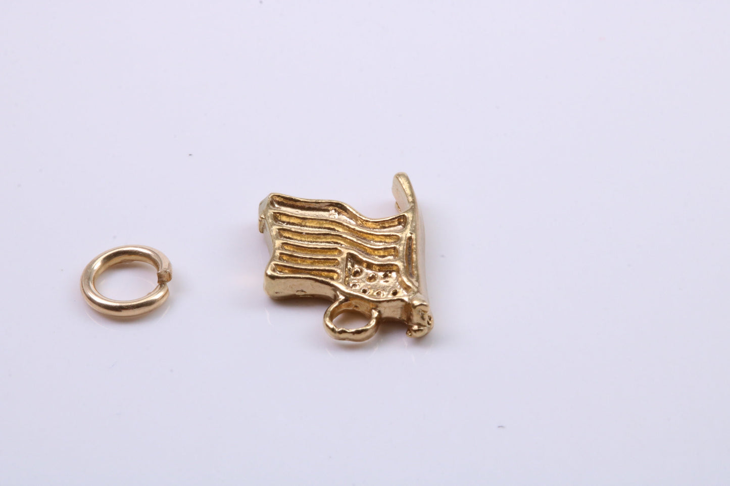 USA Flag Charm, Traditional Charm, Made from Solid 9ct Yellow Gold, British Hallmarked, Complete with Attachment Link