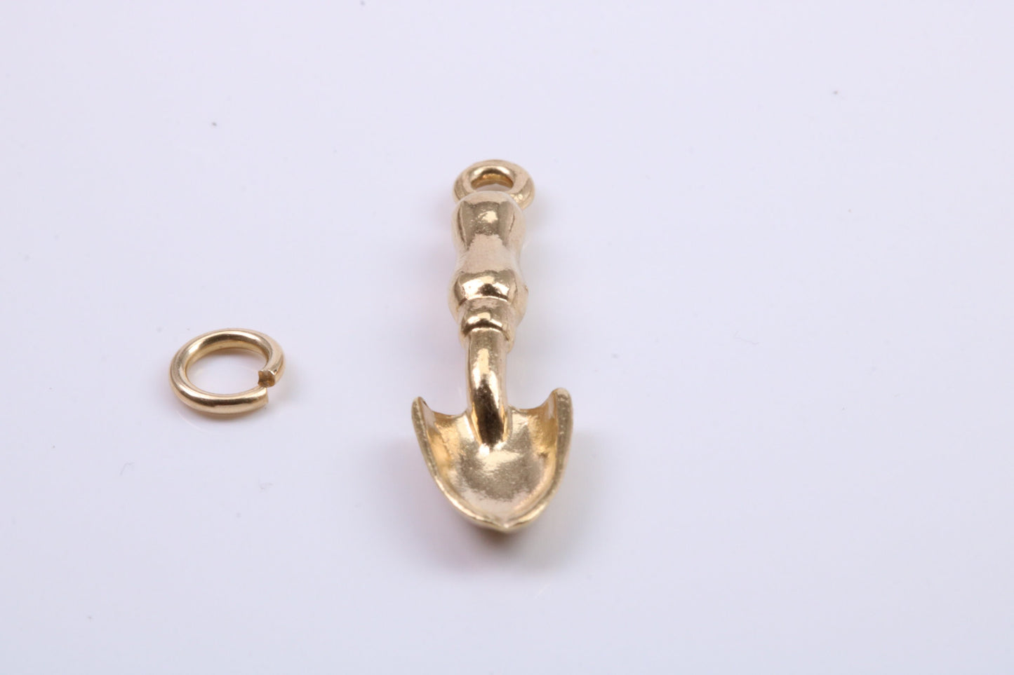 Garden Trowel Charm, Traditional Charm, Made from Solid 9ct Yellow Gold, British Hallmarked, Complete with Attachment Link