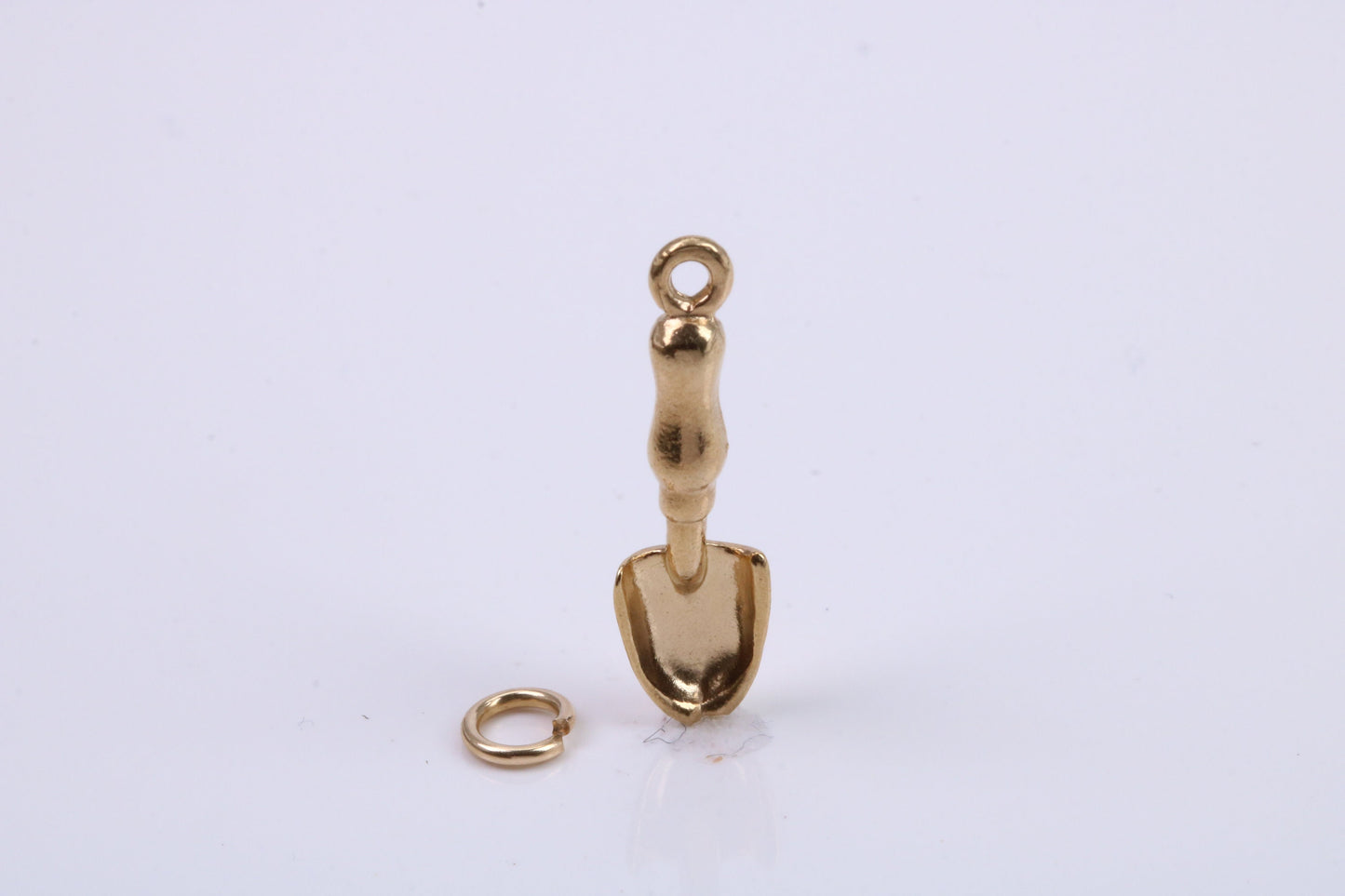 Garden Trowel Charm, Traditional Charm, Made from Solid 9ct Yellow Gold, British Hallmarked, Complete with Attachment Link