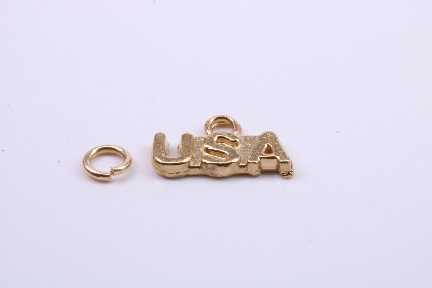 USA Charm, Traditional Charm, Made from Solid 9ct Yellow Gold, British Hallmarked, Complete with Attachment Link