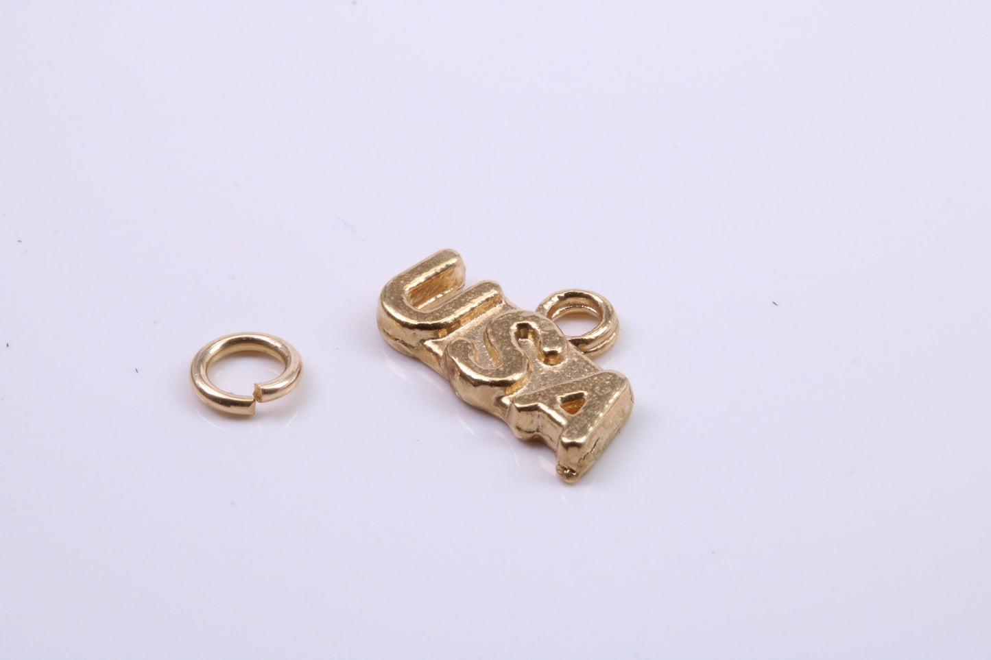 USA Charm, Traditional Charm, Made from Solid 9ct Yellow Gold, British Hallmarked, Complete with Attachment Link
