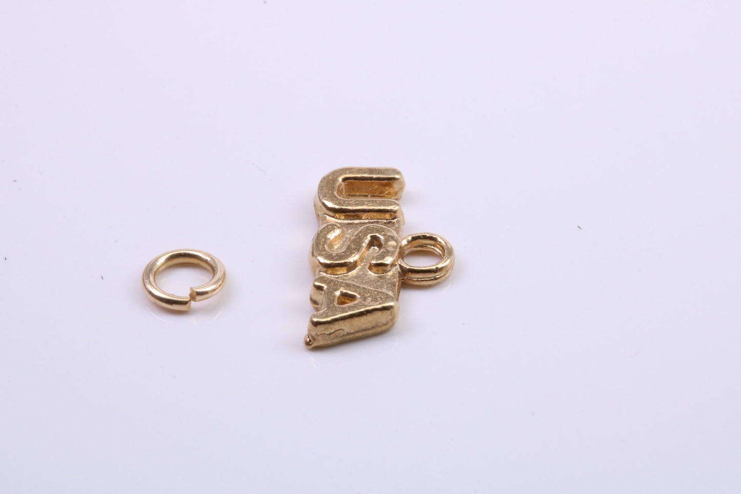 USA Charm, Traditional Charm, Made from Solid 9ct Yellow Gold, British Hallmarked, Complete with Attachment Link