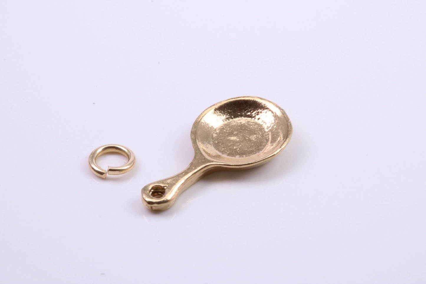 Frying Pan Charm, Traditional Charm, Made from Solid 9ct Yellow Gold, British Hallmarked, Complete with Attachment Link