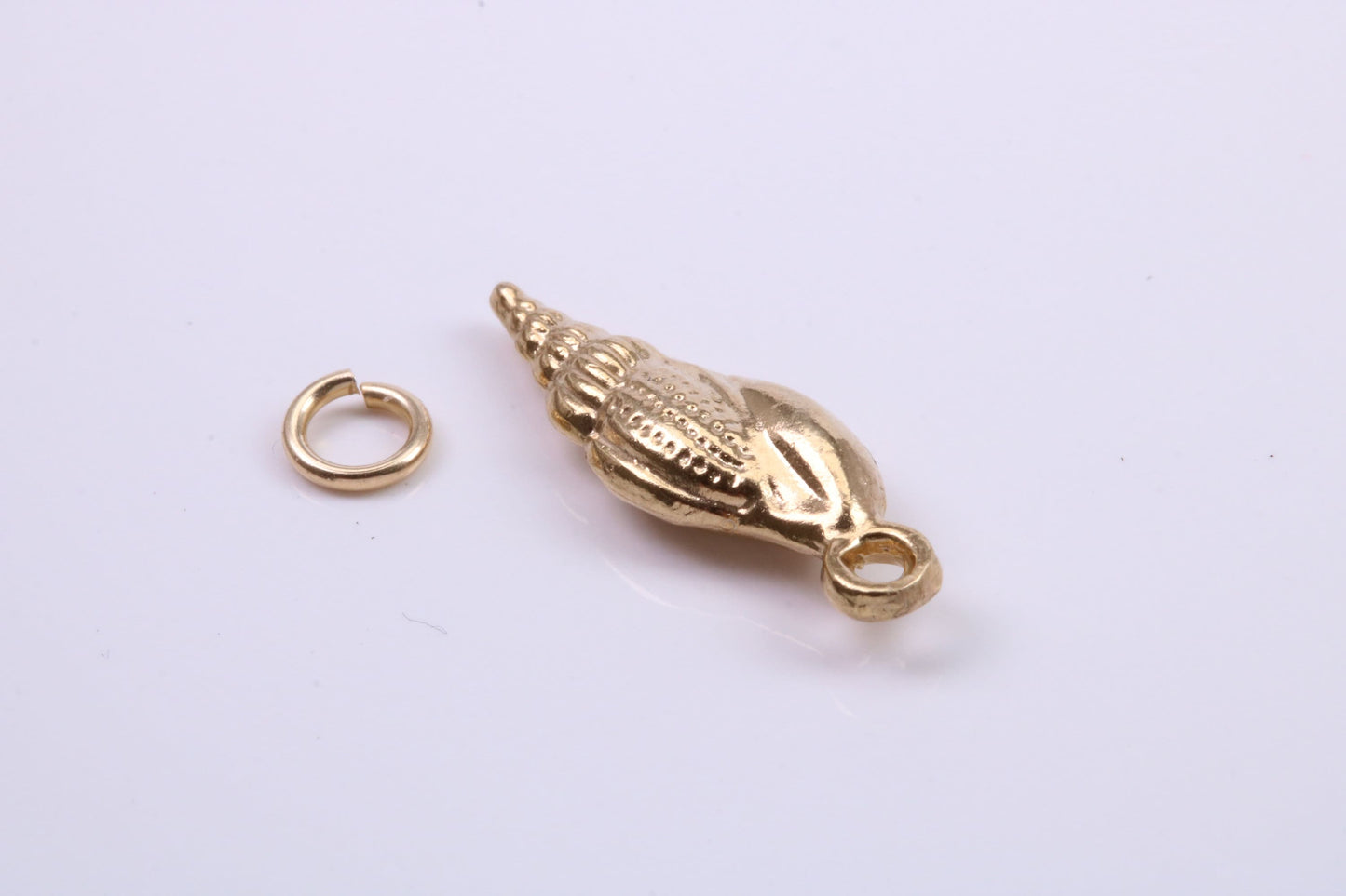 Sea Shell Charm, Traditional Charm, Made from Solid 9ct Yellow Gold, British Hallmarked, Complete with Attachment Link