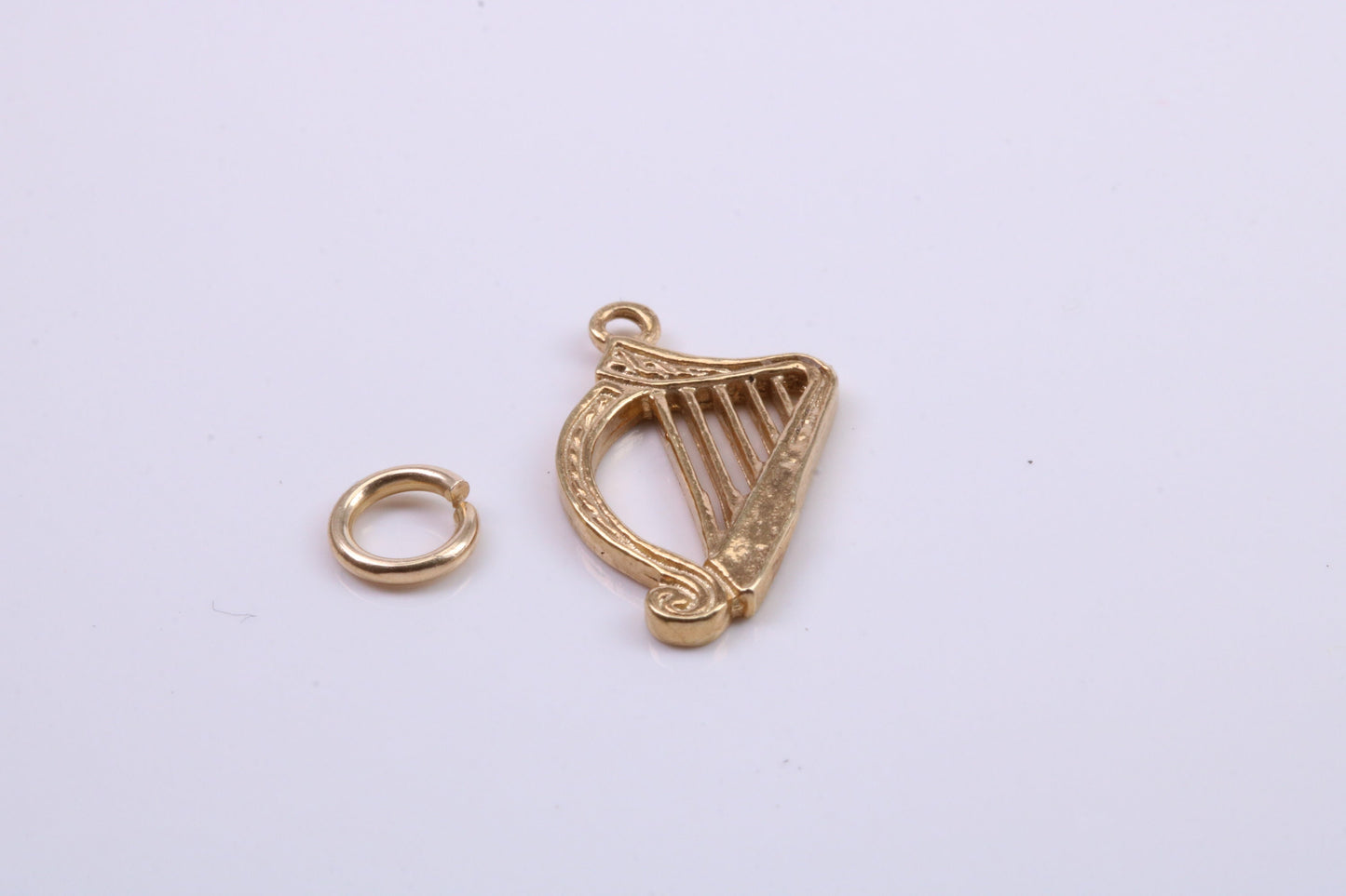 Harp Charm, Traditional Charm, Made from Solid 9ct Yellow Gold, British Hallmarked, Complete with Attachment Link