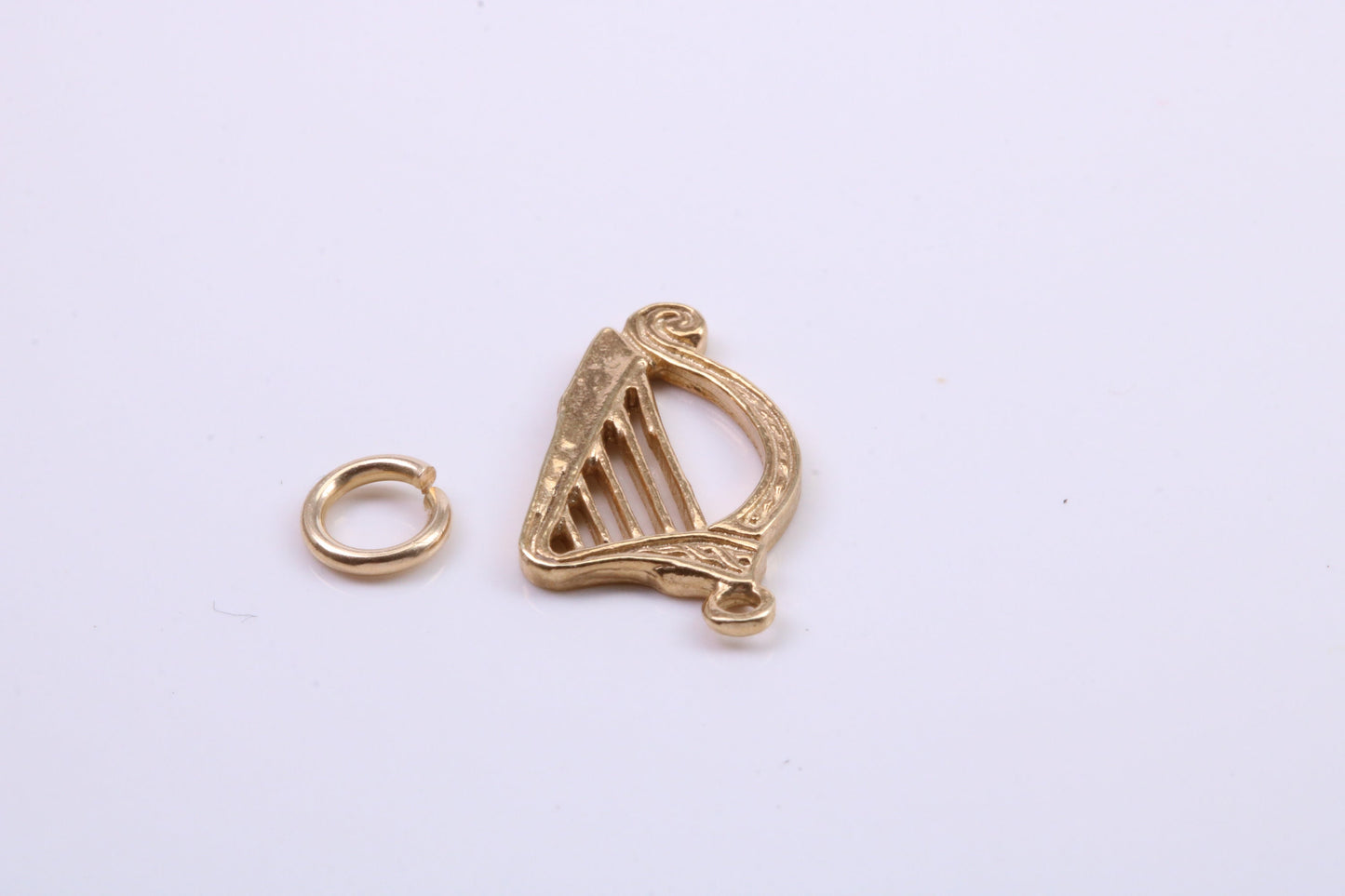 Harp Charm, Traditional Charm, Made from Solid 9ct Yellow Gold, British Hallmarked, Complete with Attachment Link