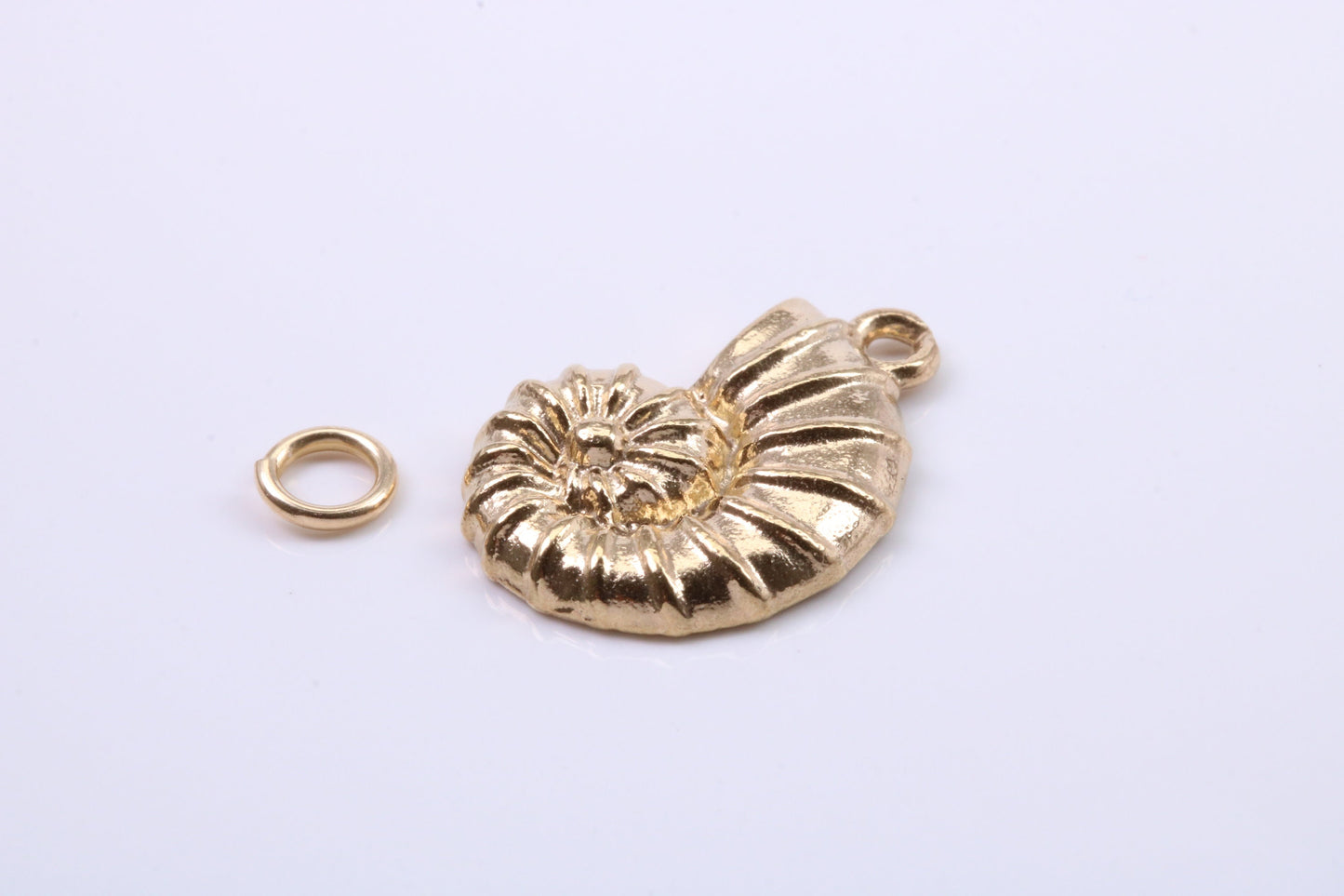Sea Shell Charm, Traditional Charm, Made from Solid 9ct Yellow Gold, British Hallmarked, Complete with Attachment Link