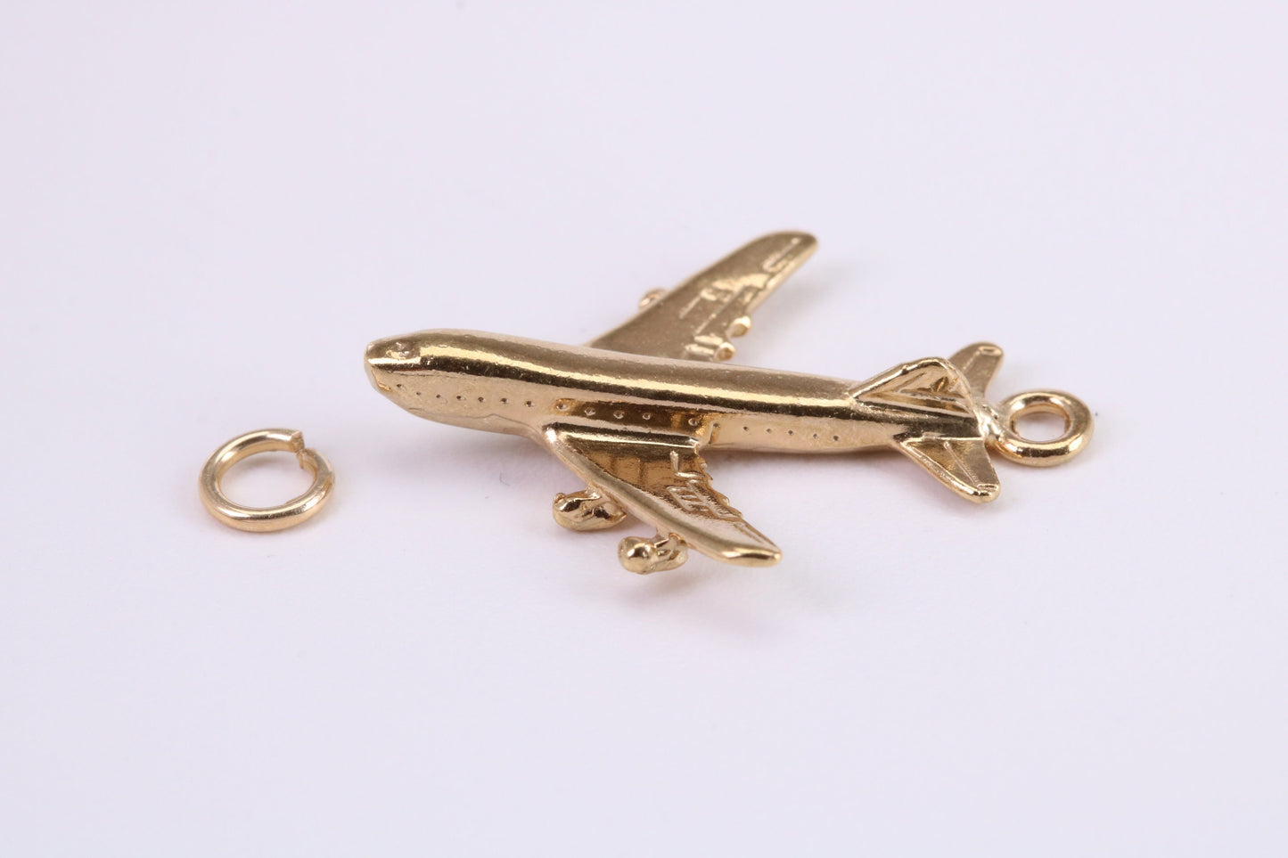 Jumbo Jet 747 Charm, Traditional Charm, Made from Solid Yellow Gold, British Hallmarked, Complete with Attachment Link