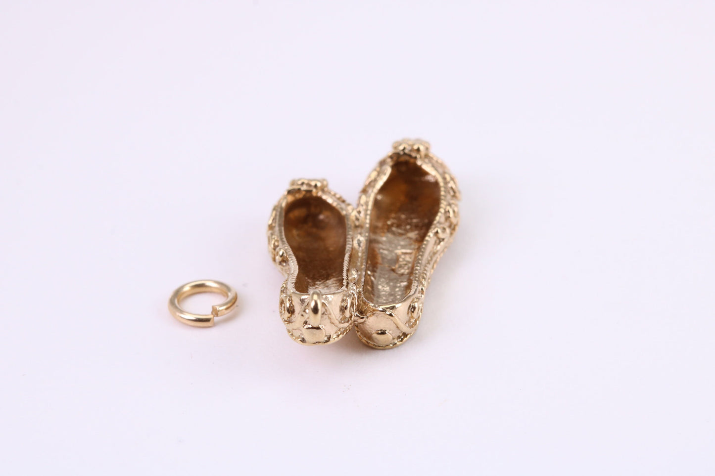Ballerina Slippers Charm, Traditional Charm, Made from Solid Yellow Gold, British Hallmarked, Complete with Attachment Link