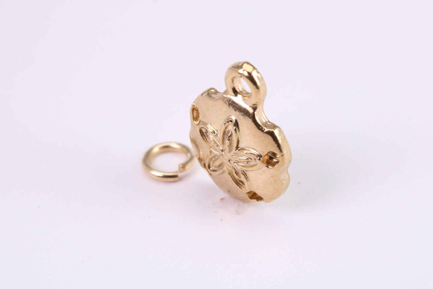 Star Fish Fossil Charm, Traditional Charm, Made from Solid Yellow Gold, British Hallmarked, Complete with Attachment Link