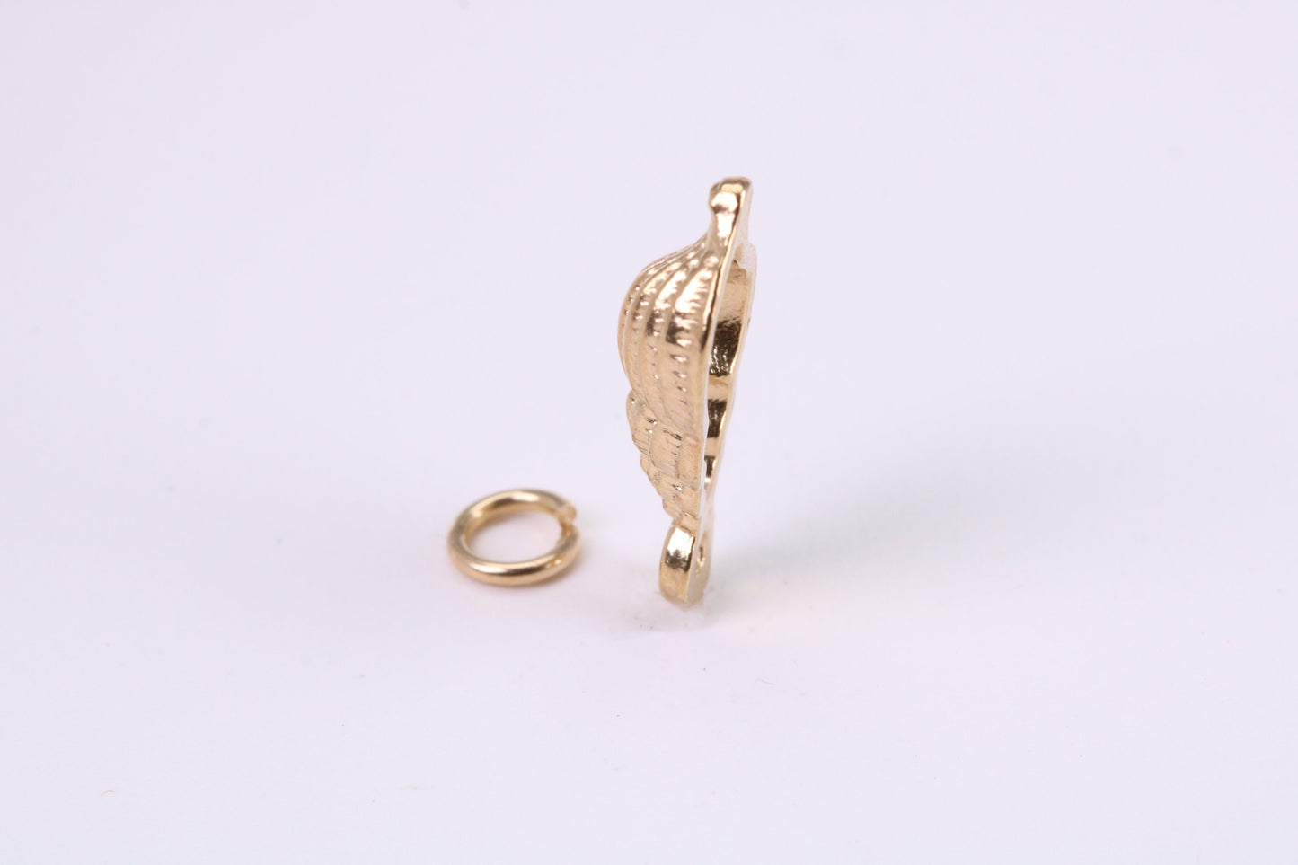 Sea Shell Charm, Traditional Charm, Made from Solid Yellow Gold, British Hallmarked, Complete with Attachment Link