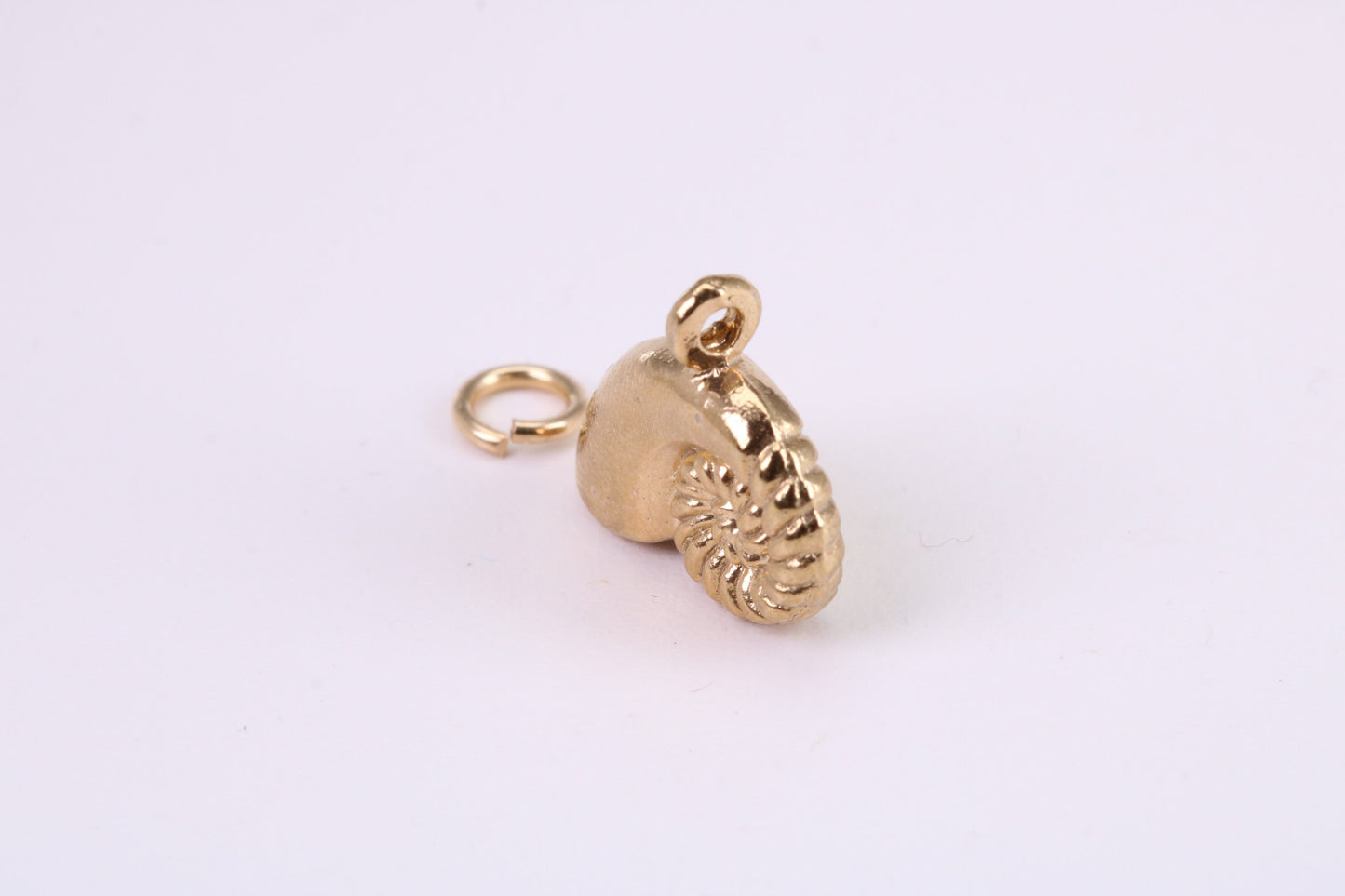Sea Shell Charm, Traditional Charm, Made from Solid Yellow Gold, British Hallmarked, Complete with Attachment Link