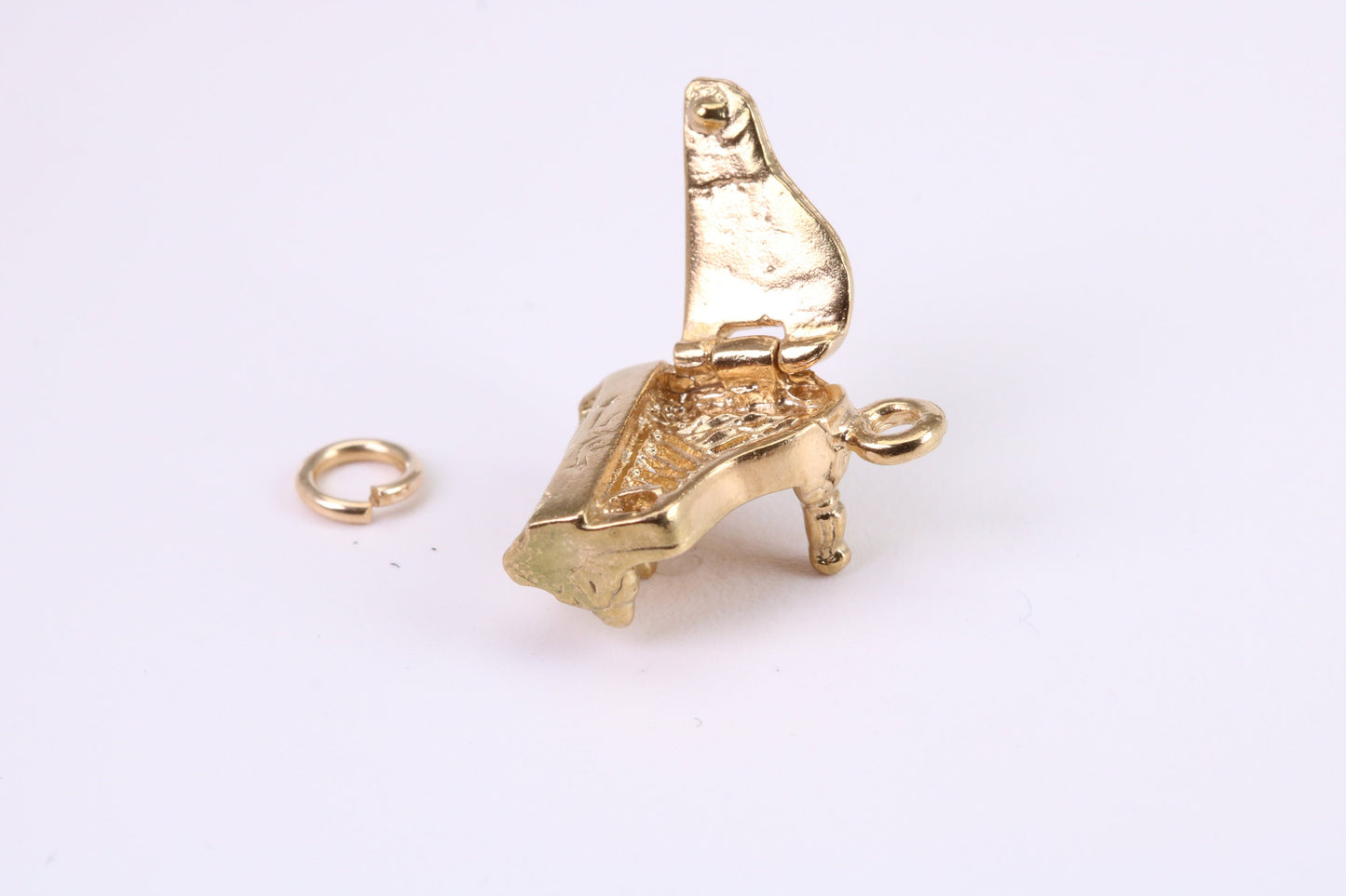 Grand Piano Charm, Traditional Charm, Made from Solid Yellow Gold, British Hallmarked, Complete with Attachment Link