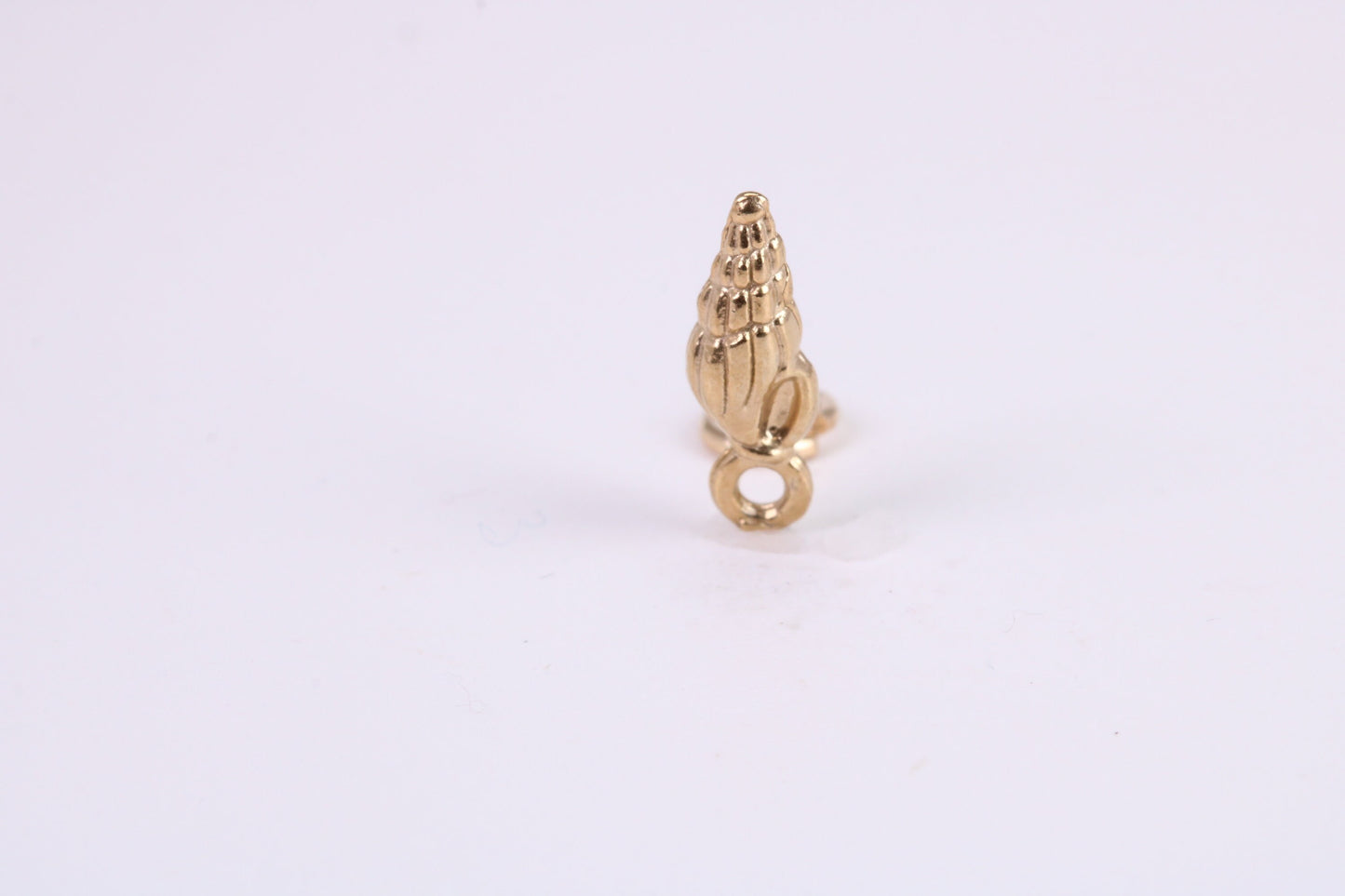 Sea Shell Charm, Traditional Charm, Made from Solid Yellow Gold, British Hallmarked, Complete with Attachment Link