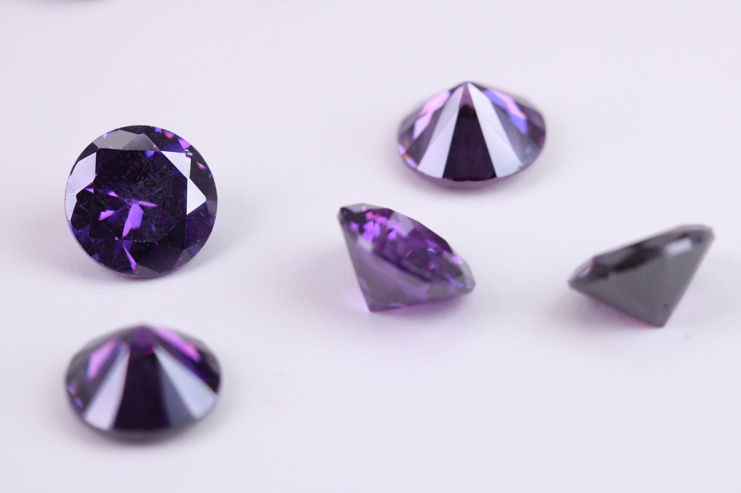 7 mm Round cut AAA Grade Amethyst Cubic Zirconia, Top Colour and Luster, Calibrated Sizing, Multi Pack Buying Options