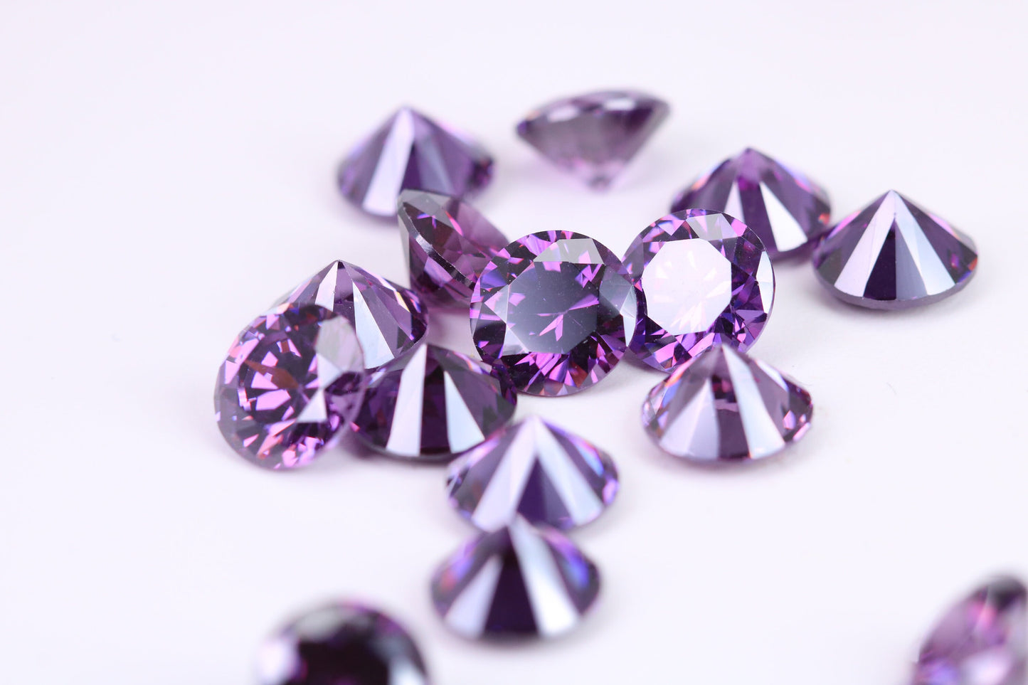 8 mm Round cut AAA Grade Amethyst Cubic Zirconia, Top Colour and Luster, Calibrated Sizing, Multi Pack Buying Options