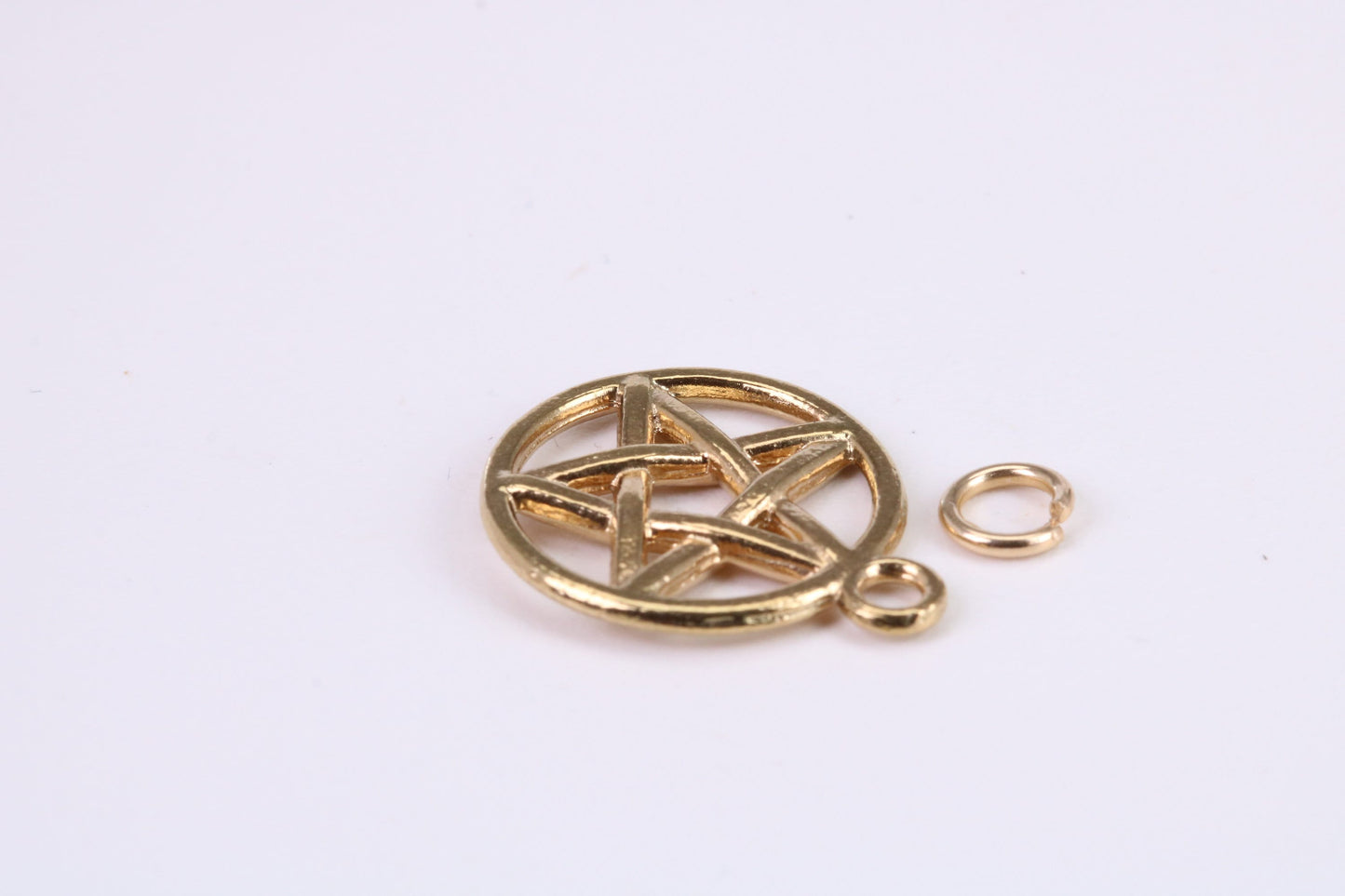 Gold Pentagram Pendant, measuring 22 mm round, Made from Solid cast 14K Yellow Gold with British Hallmark