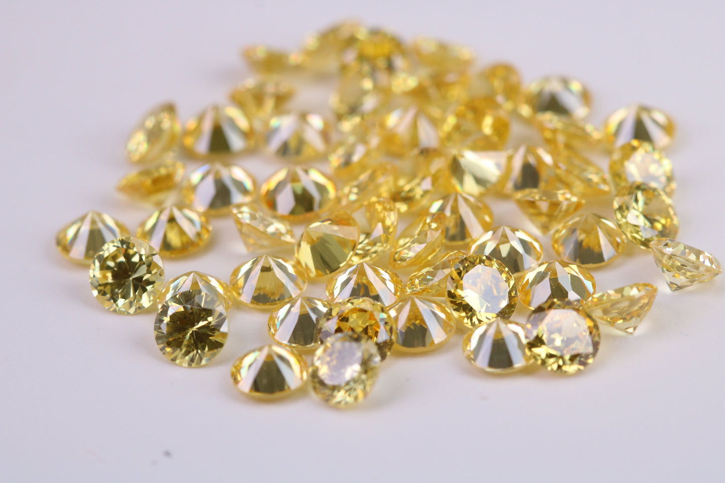 Round cut AAA Grade Yellow Cubic Zirconia, Top Colour and Luster, Choice of Sizes, Calibrated Sizing, Multi Packs