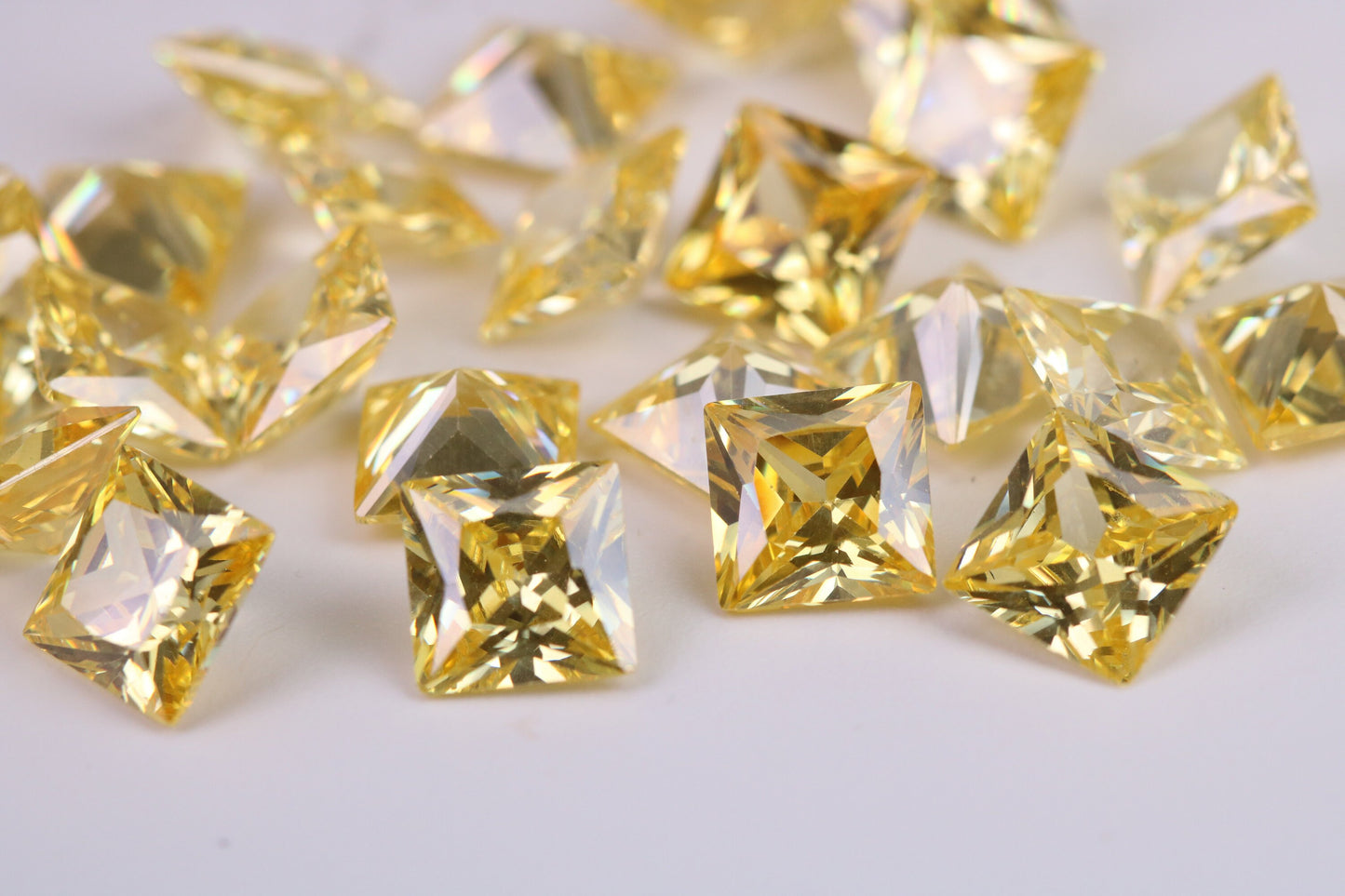 Square cut AAA Grade Yellow Cubic Zirconia, Top Colour and Luster, Choice of Sizes, Calibrated Sizing, Multi Packs