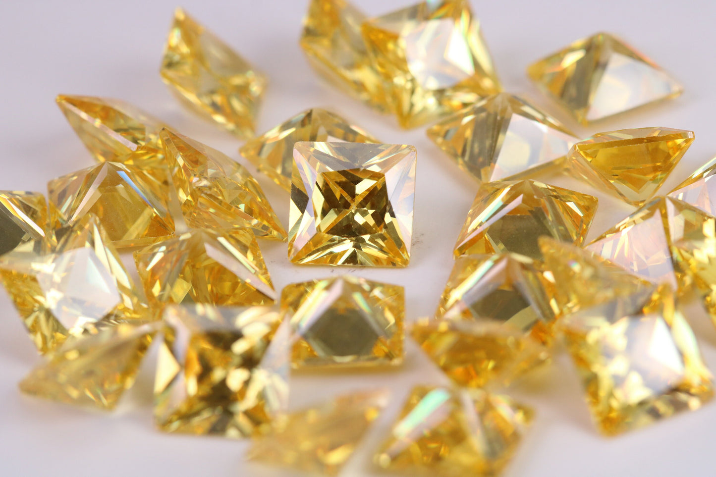 Square cut AAA Grade Yellow Cubic Zirconia, Top Colour and Luster, Choice of Sizes, Calibrated Sizing, Multi Packs