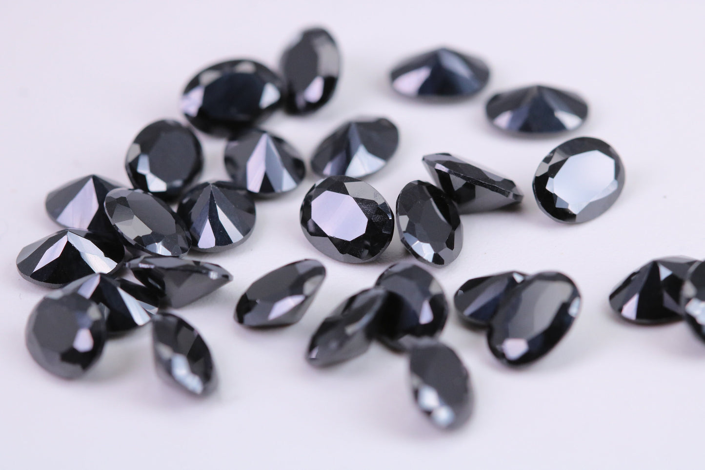 Oval cut AAA Grade Jet Black Cubic Zirconia, Top Colour and Luster, Choice of Sizes, Calibrated Sizing, Multi Pack of 10