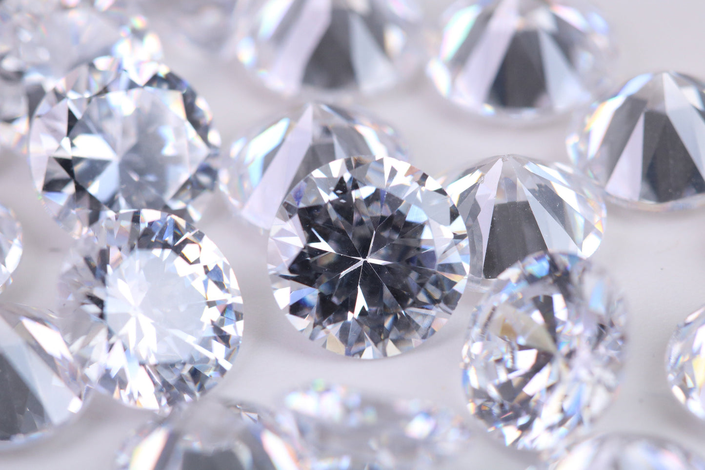 Round cut AAA Grade Diamond White Cubic Zirconia, Top Colour and Luster, Choice of Sizes, Calibrated Sizing, Multi Packs
