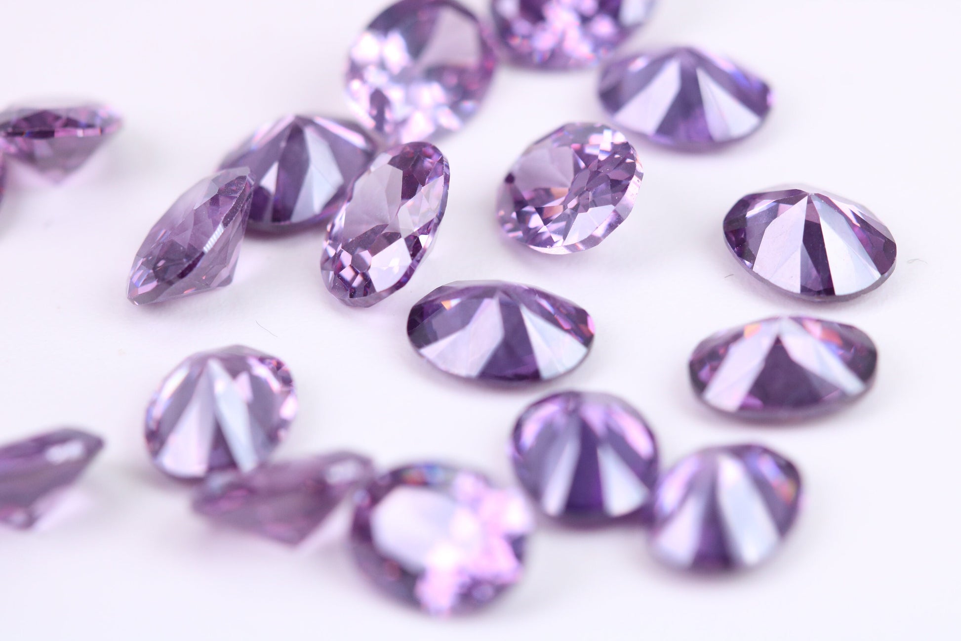 Oval cut AAA Grade Amethyst Cubic Zirconia, Top Colour and Luster, Choice of Sizes, Calibrated Sizing, Multi Pack of 10