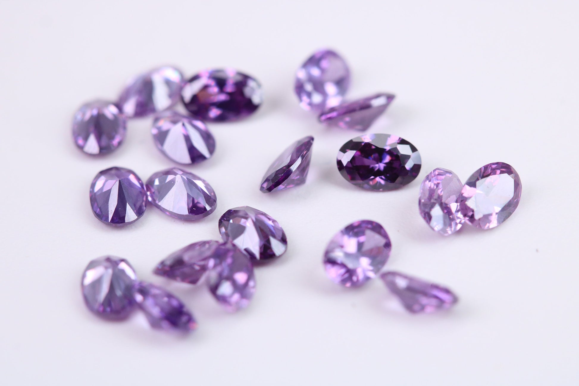 Oval cut AAA Grade Amethyst Cubic Zirconia, Top Colour and Luster, Choice of Sizes, Calibrated Sizing, Multi Pack of 10