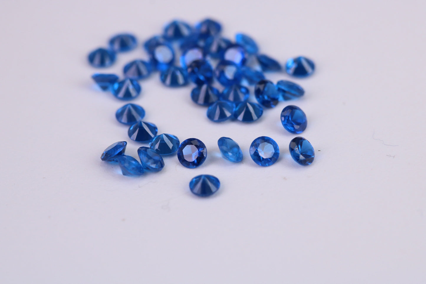 Round cut AAA Grade Sapphire Blue Cubic Zirconia, Top Colour and Luster, Choice of Sizes, Calibrated Sizing, Multi Packs