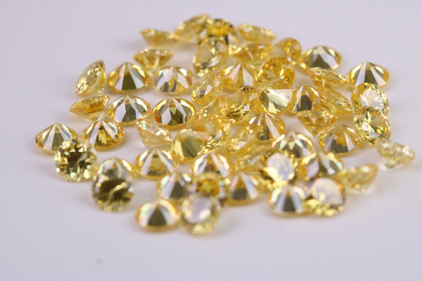 Round cut AAA Grade Yellow Cubic Zirconia, Top Colour and Luster, Choice of Sizes, Calibrated Sizing, Multi Packs