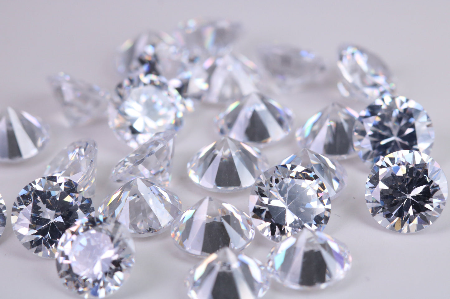 Round cut AAA Grade Diamond White Cubic Zirconia, Top Colour and Luster, Choice of Sizes, Calibrated Sizing, Multi Packs