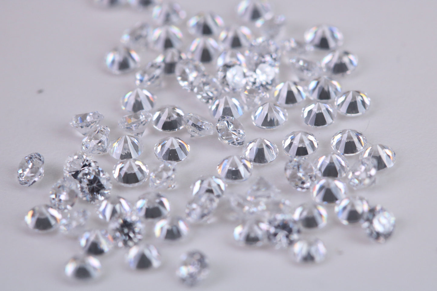 Round cut AAA Grade Diamond White Cubic Zirconia, Top Colour and Luster, Choice of Sizes, Calibrated Sizing, Multi Packs