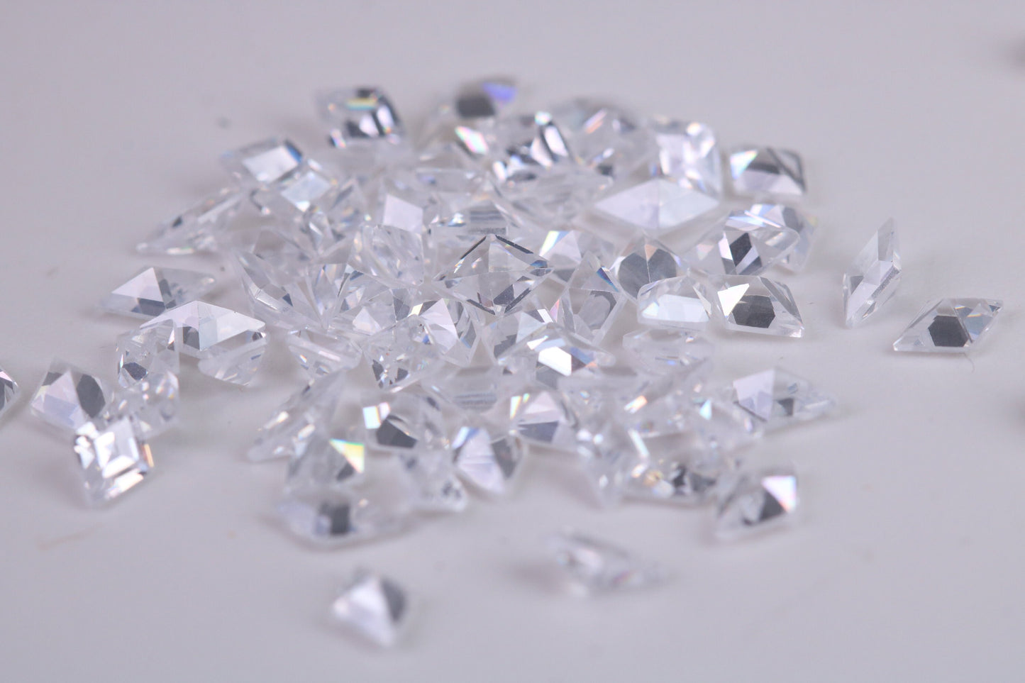 Diamond cut AAA Grade Diamond White Cubic Zirconia, Top Colour and Luster, Choice of Sizes, Calibrated Sizing, Multi Pack of 10