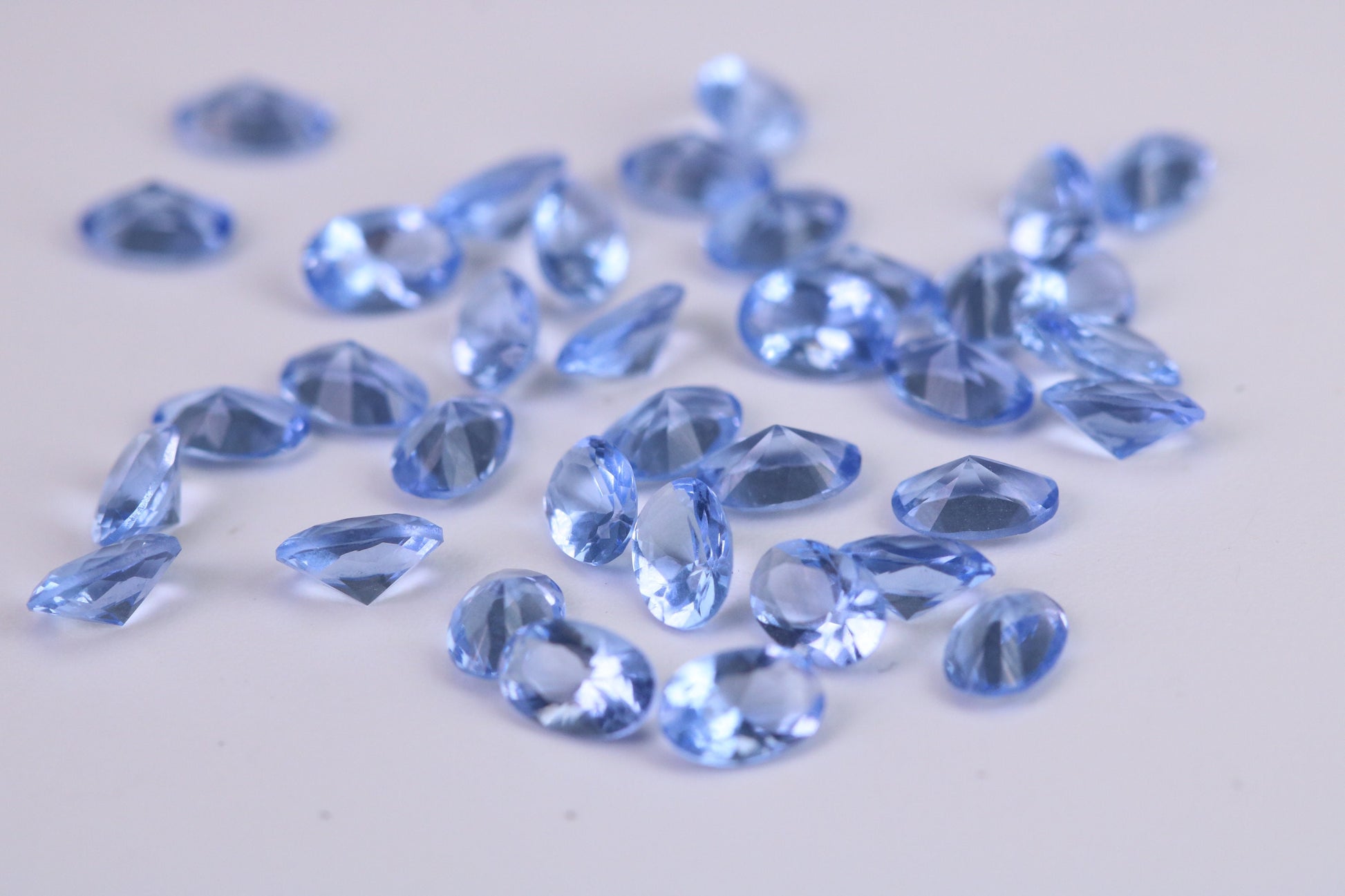 Oval cut AAA Grade Light Tanzanite Blue Cubic Zirconia, Top Colour and Luster, Choice of Sizes, Calibrated Sizing, Multi Pack of 10